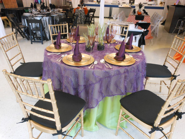 witch hat halloween table